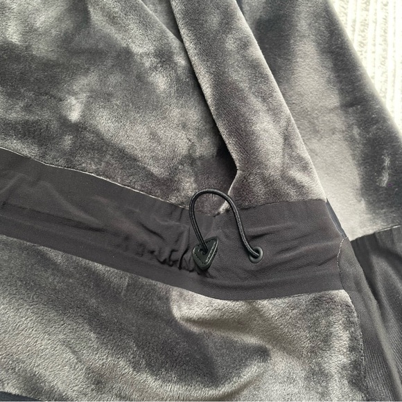 Lululemon Womens Soft Shell Waterproof Performance Jacket - Picture 7 of 12